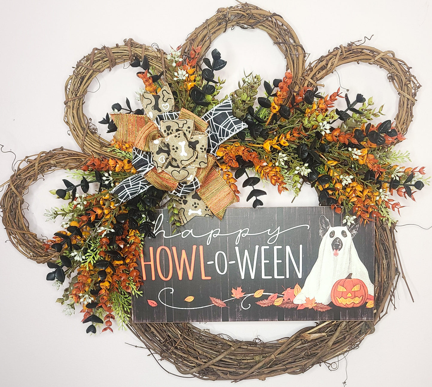 HOWL-O-Ween Paw Wreath