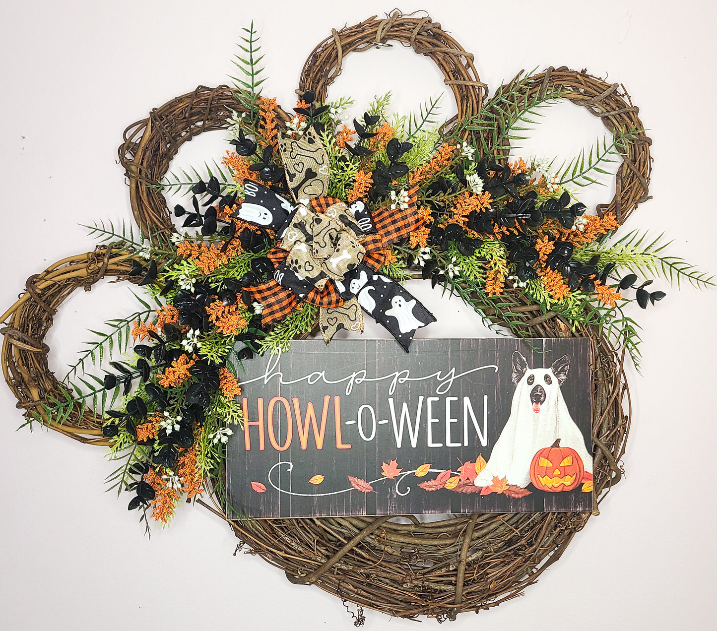 HOWL-O-Ween Paw Wreath