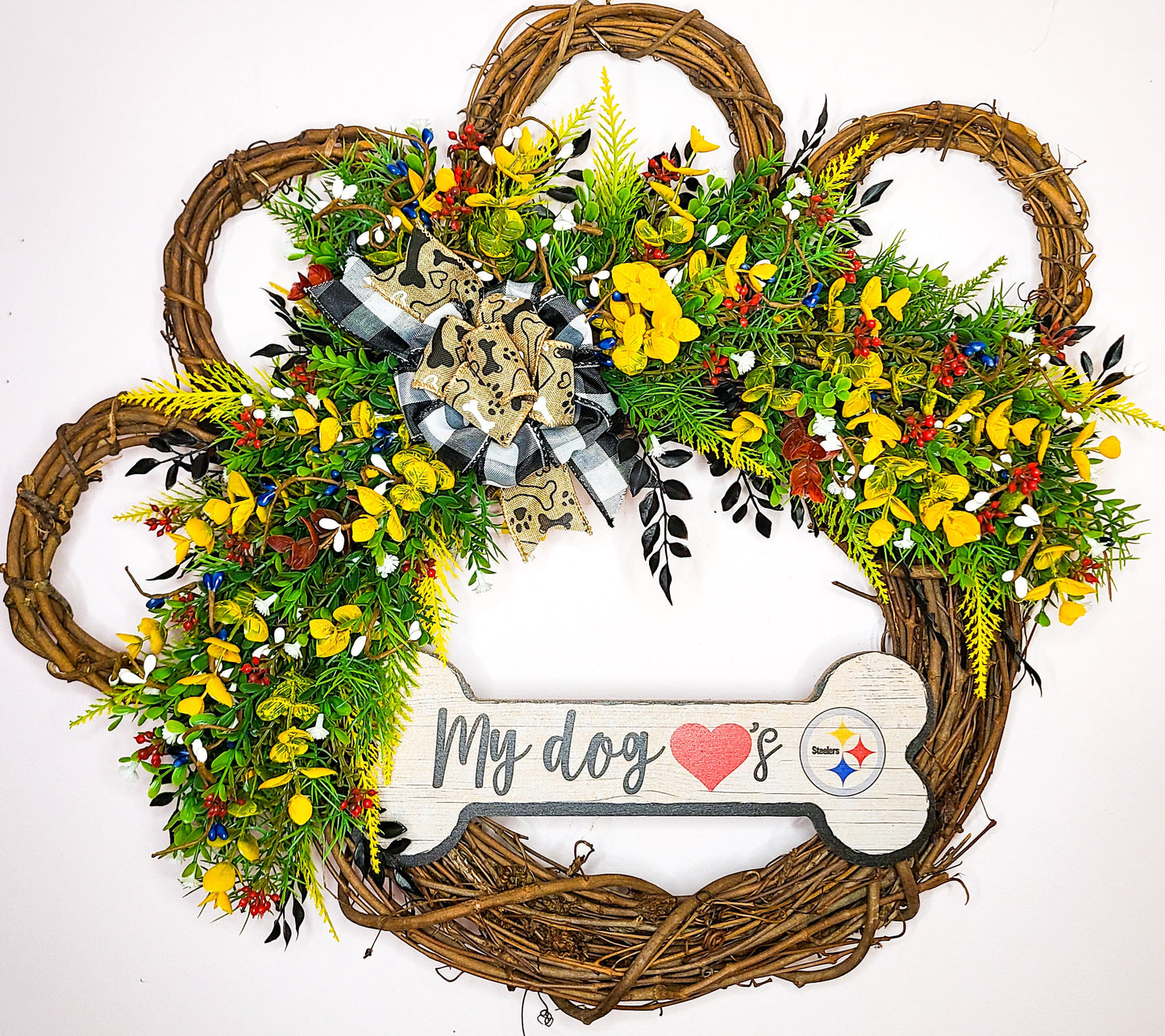 Sport Paw Wreath