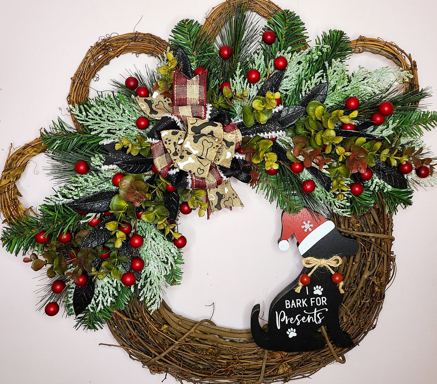 I Bark for Presents - Christmas Paw Wreath