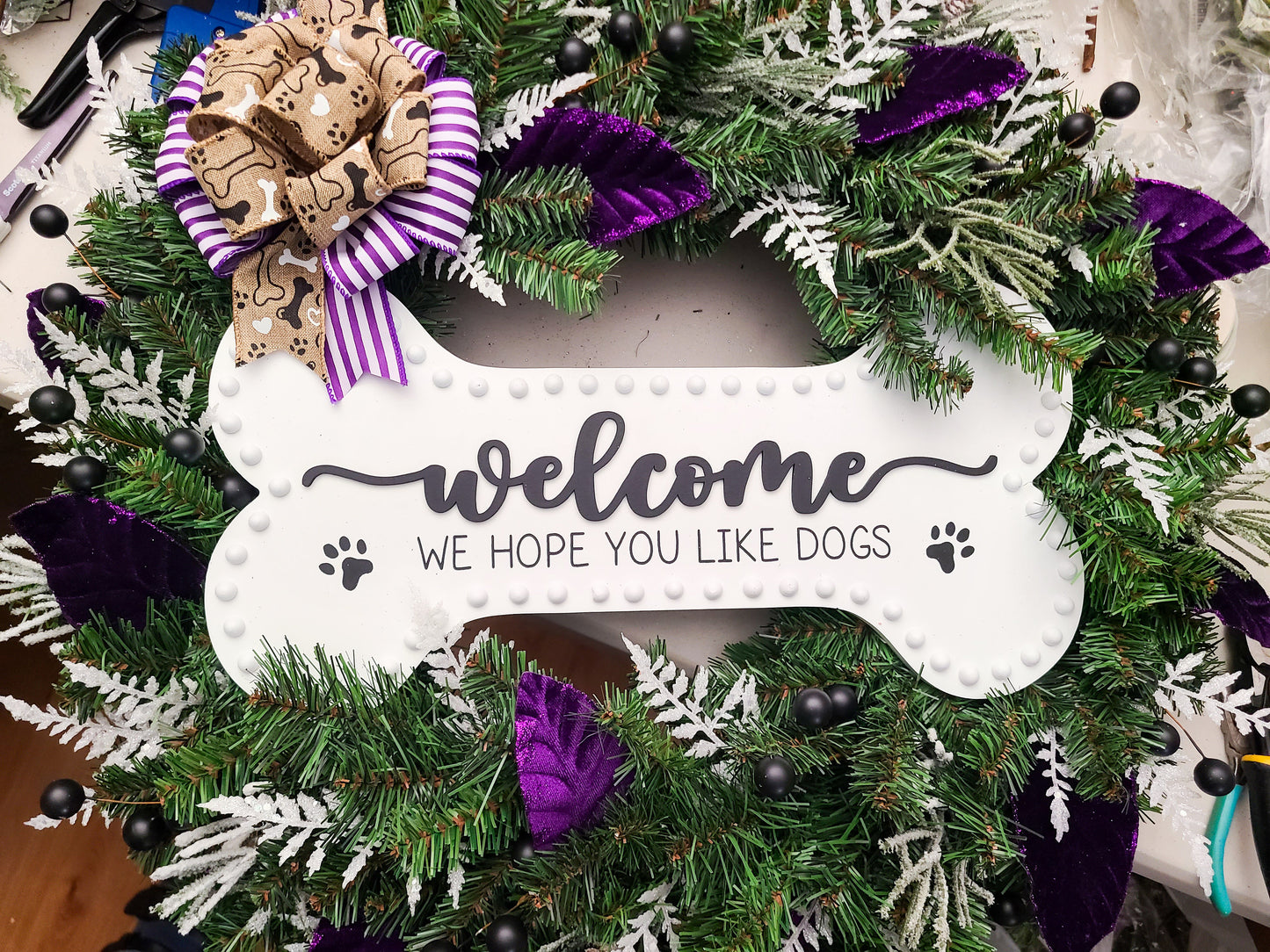 Welcome, We Hope You Like Dogs (Evergreen)