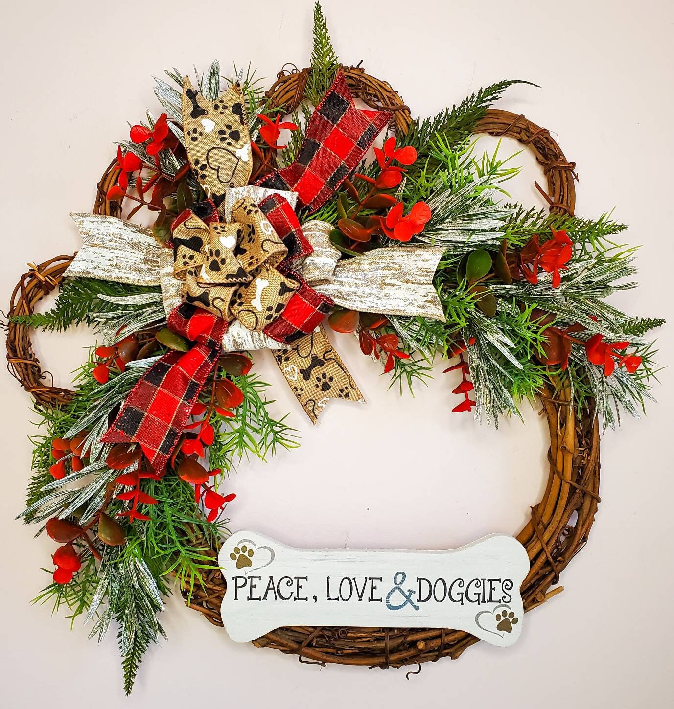 Holiday/Winter Paw Wreath