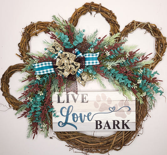 Live Love Bark Paw Wreath