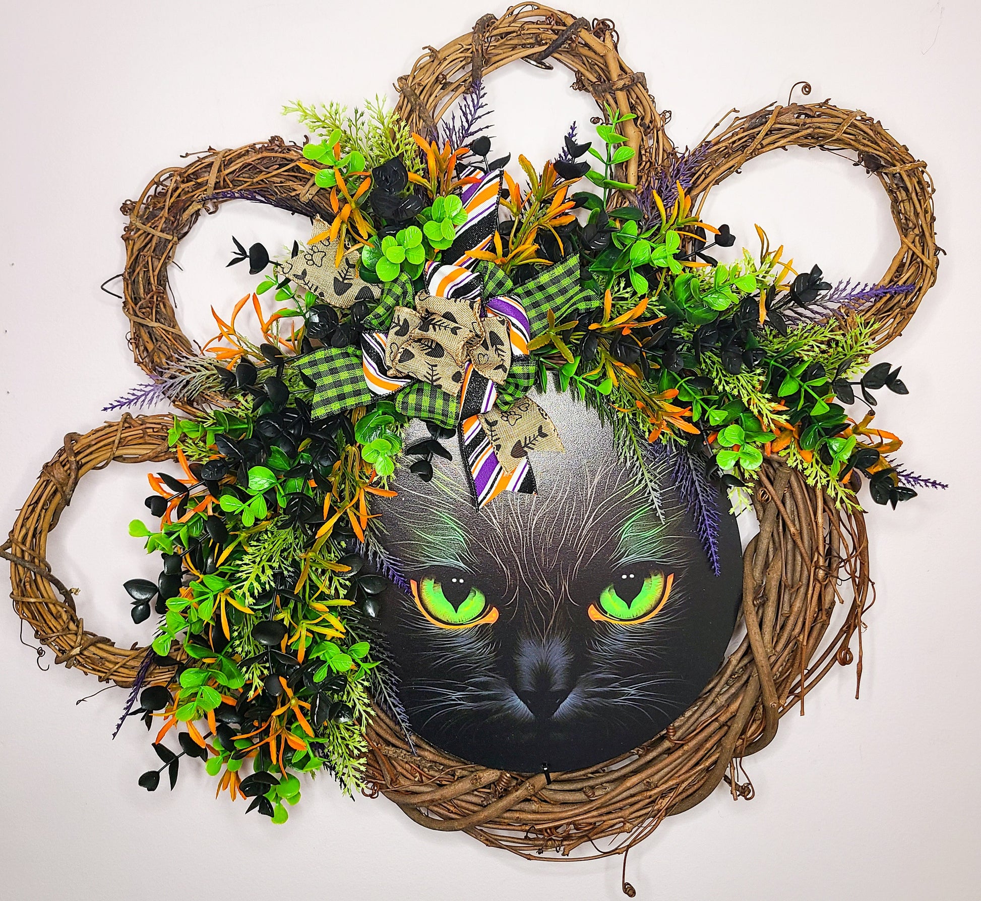 Black Cat HALLOWEEN Paw Wreath